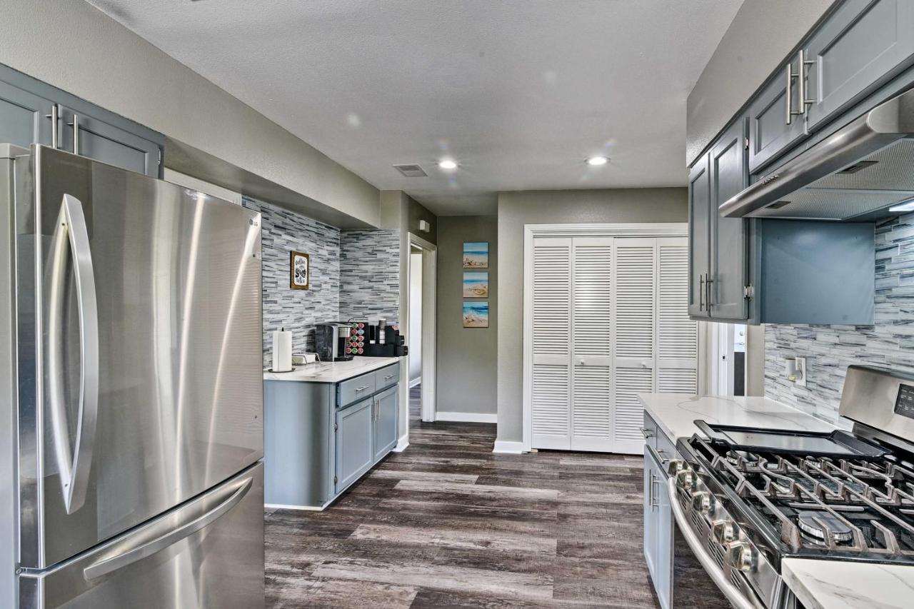 Spacious And Modern Family Duplex In Galveston! エクステリア 写真