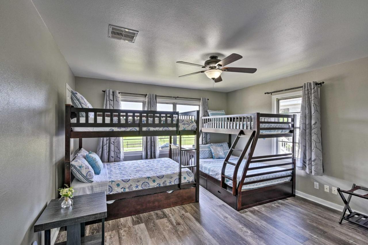 Spacious And Modern Family Duplex In Galveston! エクステリア 写真