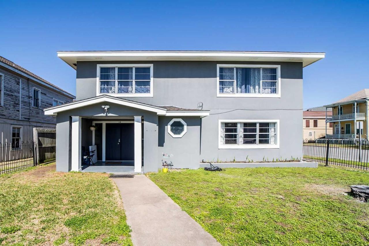 Spacious And Modern Family Duplex In Galveston! エクステリア 写真